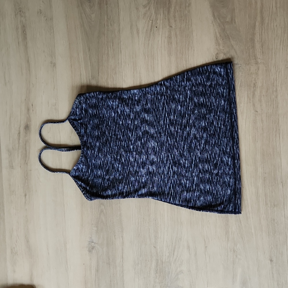 Lululemon power Y tank size 4